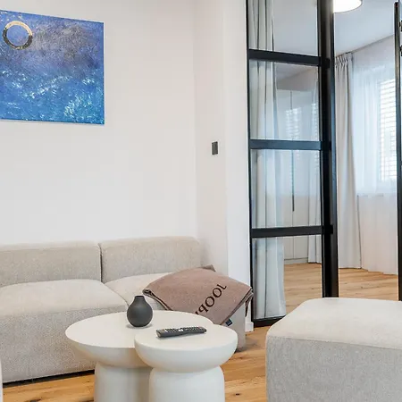 公寓 Luxusny Dvojspalnovy Narodna Trieda, Kosice, Free Parking 科希策