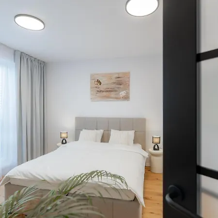 Luxusny Klimatizovany Dvojspalnovy Narodna Trieda, Kosice, Free Parking * Košice