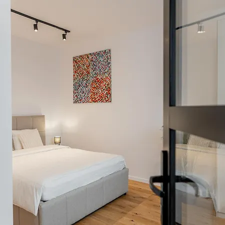 Luxusny Klimatizovany Dvojspalnovy Narodna Trieda, Kosice, Free Parking Διαμέρισμα *