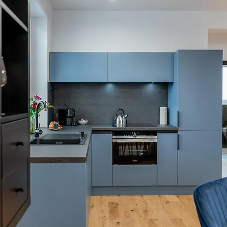 Luxusny Klimatizovany Dvojspalnovy Narodna Trieda, Kosice, Free Parking Διαμέρισμα *