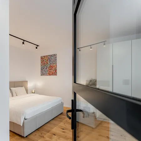 公寓 Luxusny Dvojspalnovy Narodna Trieda, Kosice, Free Parking 科希策