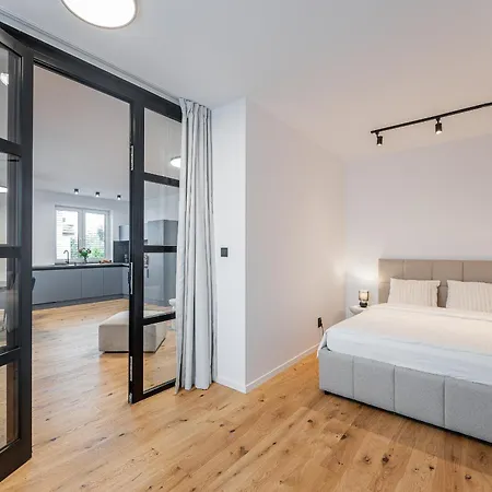 Luxusny Klimatizovany Dvojspalnovy Narodna Trieda, Kosice, Free Parking Διαμέρισμα
