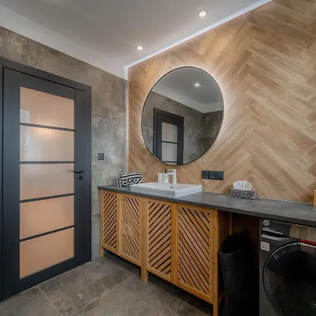 Luxusny Klimatizovany Dvojspalnovy Narodna Trieda, Kosice, Free Parking * Кошице