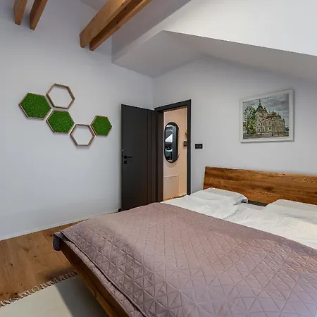 Luxusny Klimatizovany Dvojspalnovy Narodna Trieda, Kosice, Free Parking Διαμέρισμα