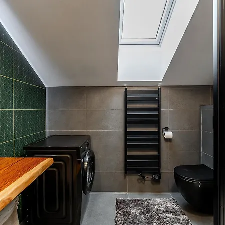 Διαμέρισμα Luxusny Klimatizovany Dvojspalnovy Narodna Trieda, Kosice, Free Parking Košice